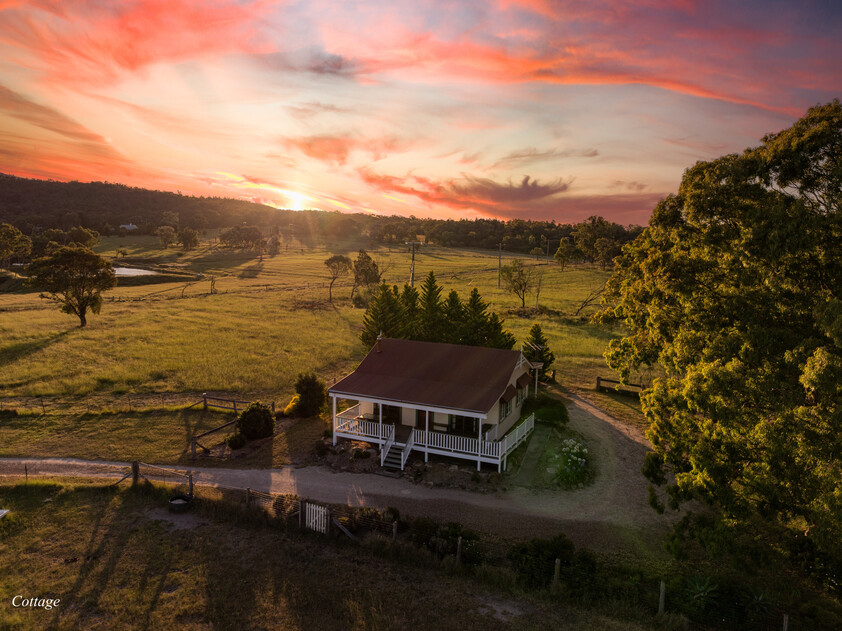 STRATHKELAM HOMESTEAD & HIGHLAND CROFT COTTAGE