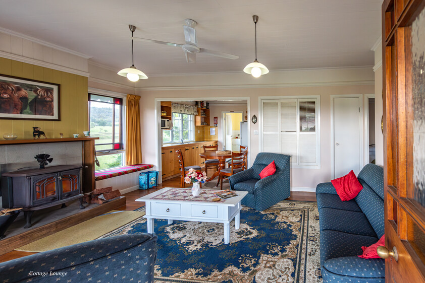 STRATHKELAM HOMESTEAD & HIGHLAND CROFT COTTAGE