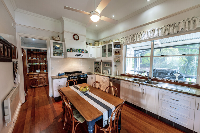 STRATHKELAM HOMESTEAD & HIGHLAND CROFT COTTAGE