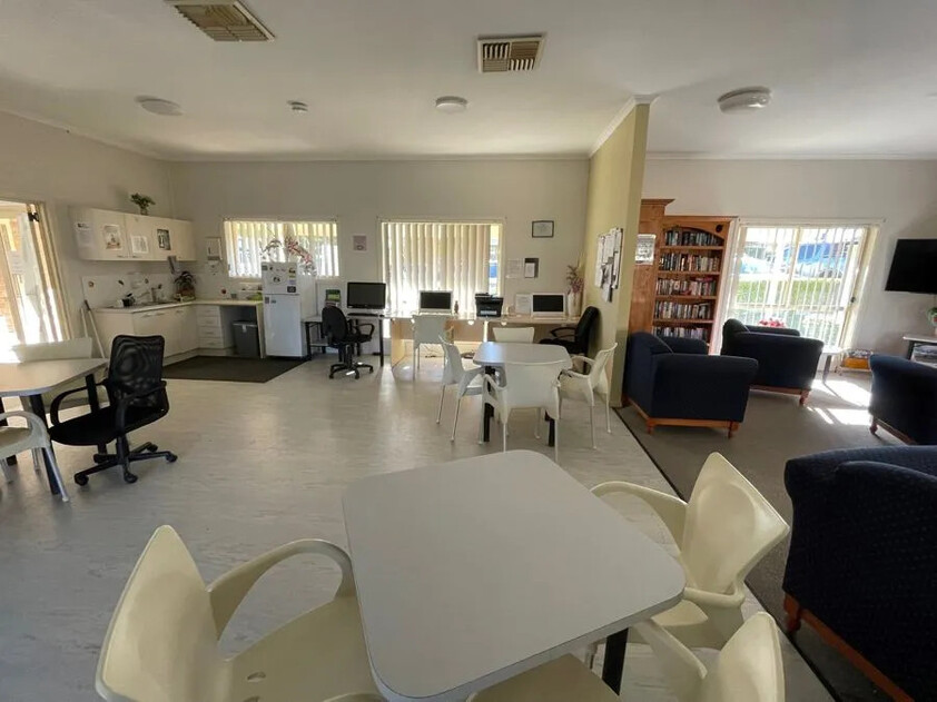 Low-Maintenance Retirement Living in Raceview Modern Villa with Village Amenities