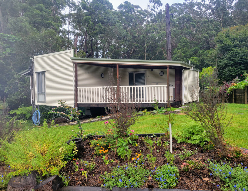 Single living Flaxton granny flat