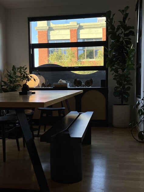 Furnished, spacious, comfortable, quiet Collingwood duplex - 3-8 WEEK FLEXIBLE LEASE
