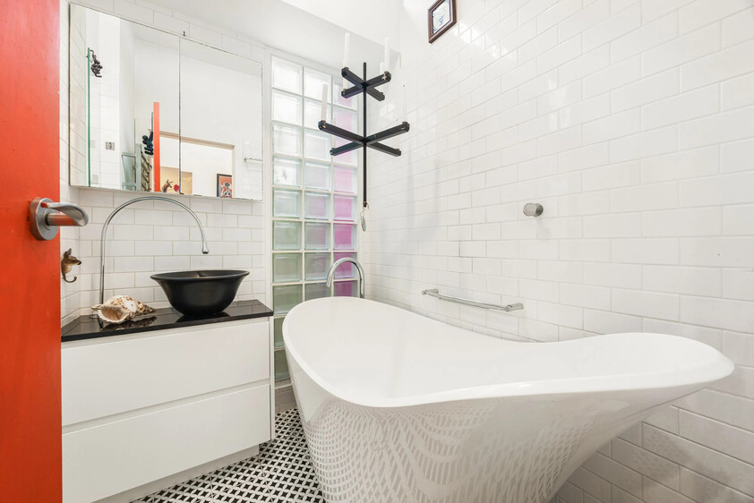 Beautifully renovated Redfern terrace with courtyard living