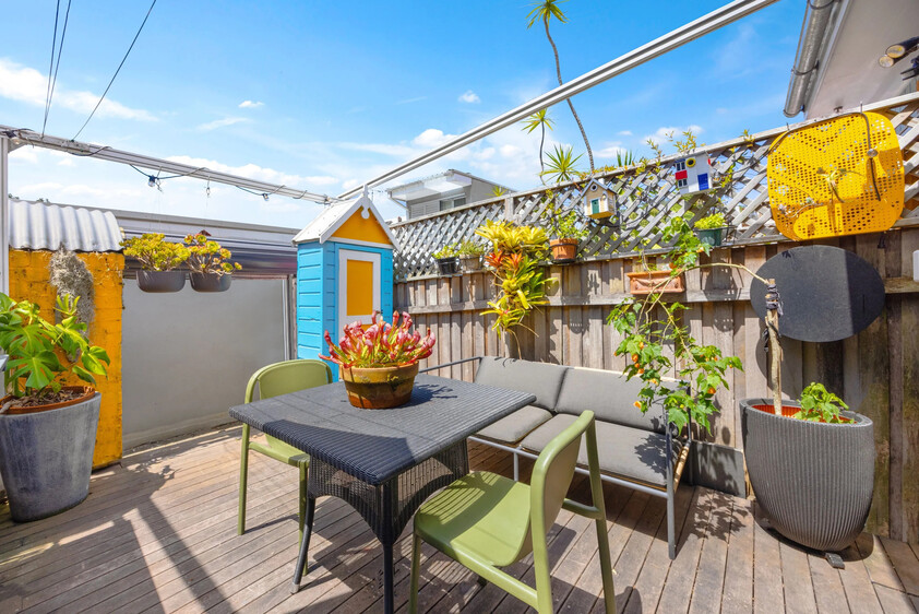 Beautifully renovated Redfern terrace with courtyard living