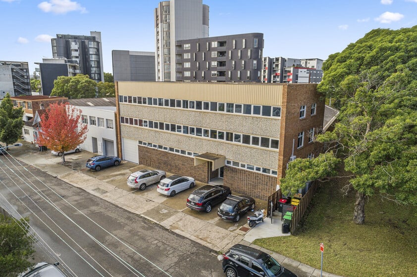 Flexible Office Suites & Whole Floors 25m² - 220m²