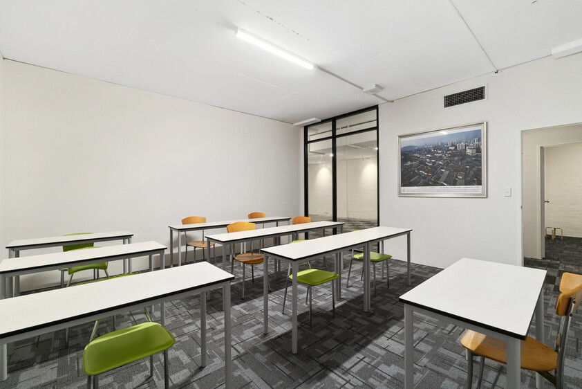 Flexible Office Suites & Whole Floors 25m² - 220m²