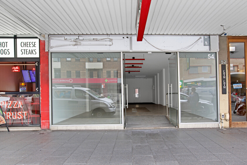 SITUATED CENTRE-MOST POSTION ALONG BELMORE ROAD SHOPPING STRIP : HIGH EXPOSURE : RETAIL, MEDICAL SUITE : OFFICE