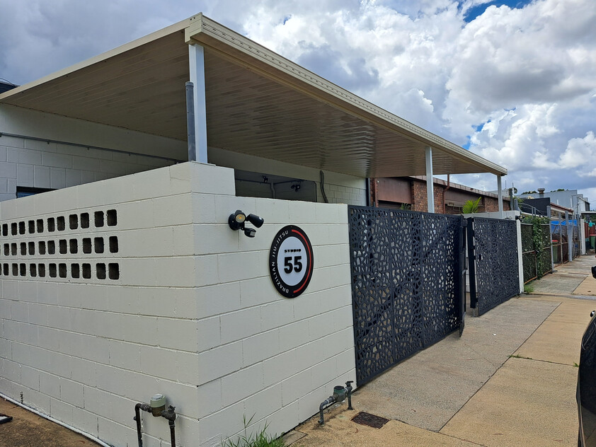 High-Yield Freehold Investment | Premium M1 Highway Exposure