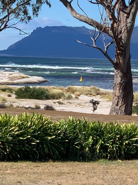 Affordable Coastal Escape with Direct Water Access -Orford