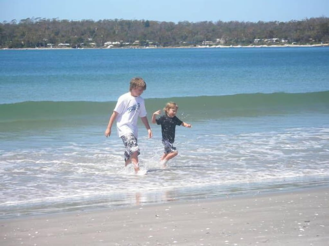 Affordable Coastal Escape with Direct Water Access -Orford
