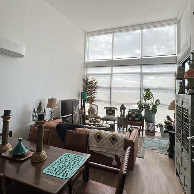 STUNNING 3 BEDROOM, 2 BATHROOM TOP FLOOR PENTHOUSE APARTMENT WITH SWEEPING NORTH FACING VIEWS