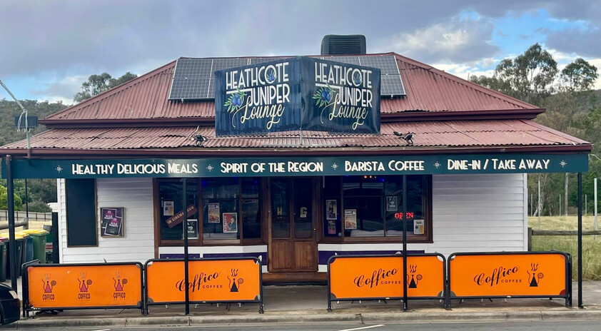 SELLING AS ONE: COMMERCIAL PROPERTY WITH THRIVING RESTAURANT/BAR BUSINESS