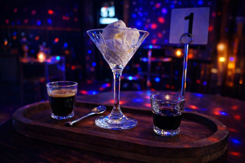 SELLING AS ONE: COMMERCIAL PROPERTY WITH THRIVING RESTAURANT/BAR BUSINESS
