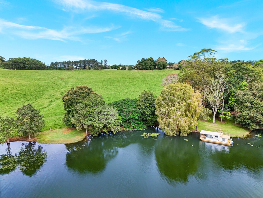 Lakeview, A Rare Waterfront Lifestyle Property on Lake Tinaroo, Atherton Tablelands, Queensland
