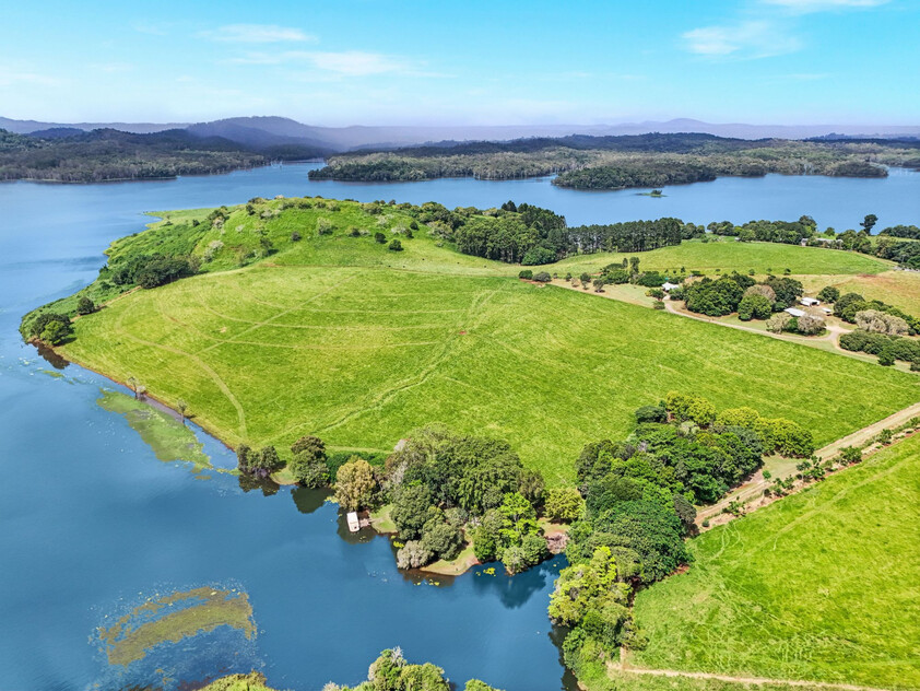 Lakeview, A Rare Waterfront Lifestyle Property on Lake Tinaroo, Atherton Tablelands, Queensland