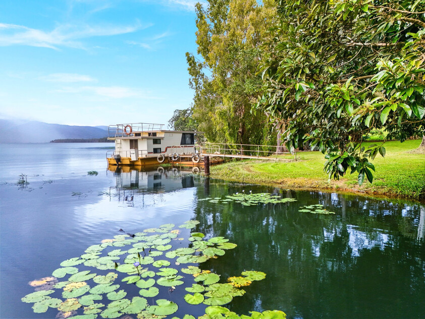 Lakeview, A Rare Waterfront Lifestyle Property on Lake Tinaroo, Atherton Tablelands, Queensland