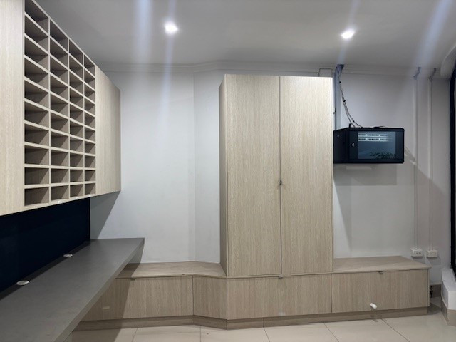 Prime Ground Floor Office Suite - High-Exposure Narellan Location