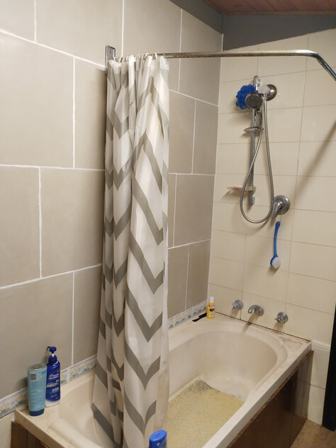 Charming 2BR Miners Cottage with Modern Updates Only a little more TLC required.