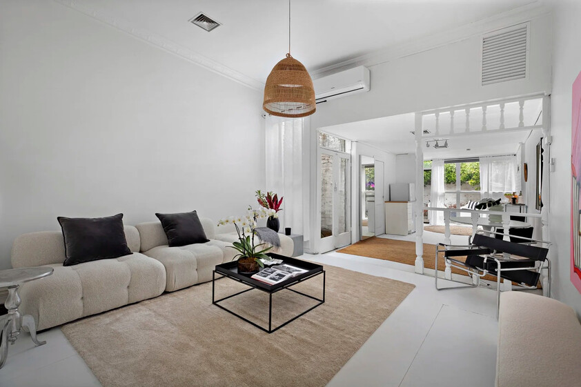 Charming Victorian Residence in Prime Albert Park Location / 3 month lease