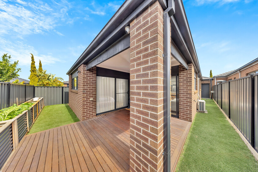 Immaculate Family Home in a Sought-After Truganina Pocket