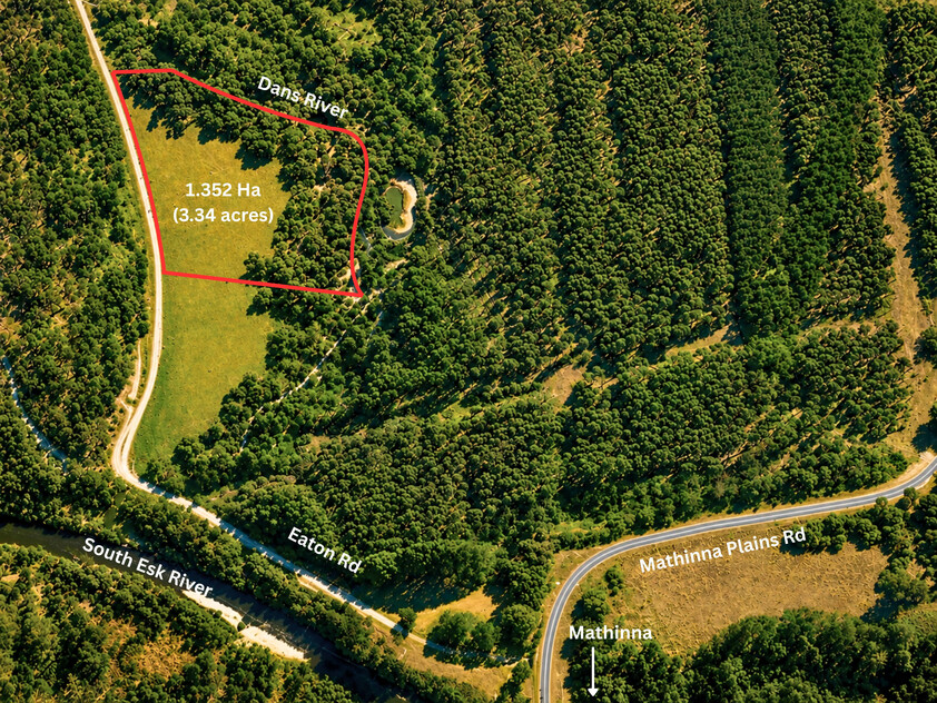 Rare Riverfront Acreage in Historic Mathinna 1.352ha