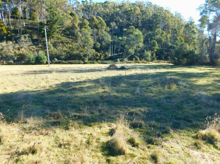 Rare Riverfront Acreage in Historic Mathinna 1.352ha