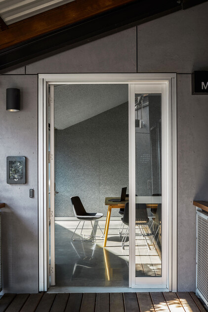 Large Modern Office in a Sought-After Business Precinct