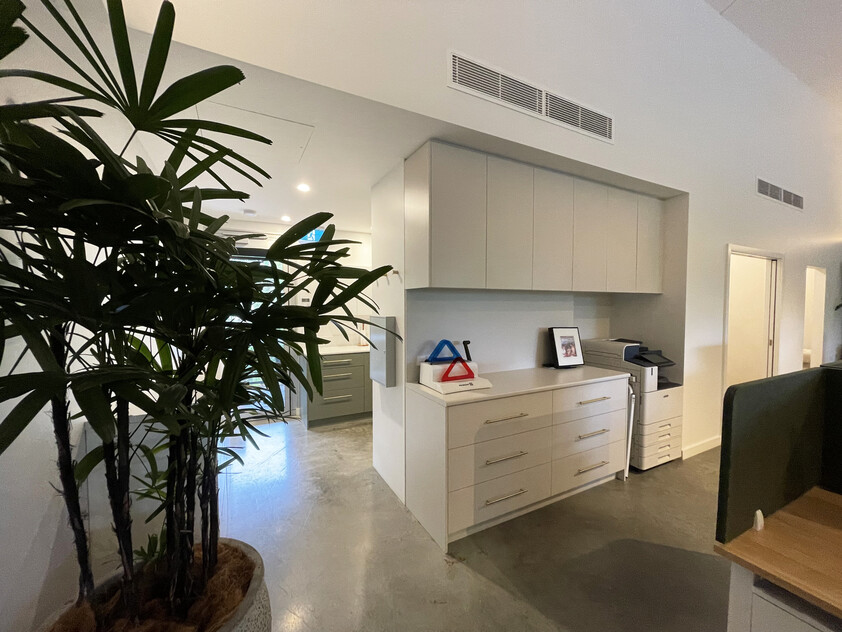 Large Modern Office in a Sought-After Business Precinct