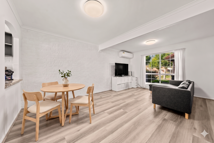 2 Bedroom Townhouse in the Heart of Springwood!