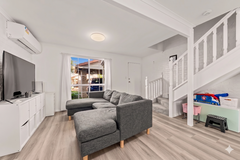 2 Bedroom Townhouse in the Heart of Springwood!