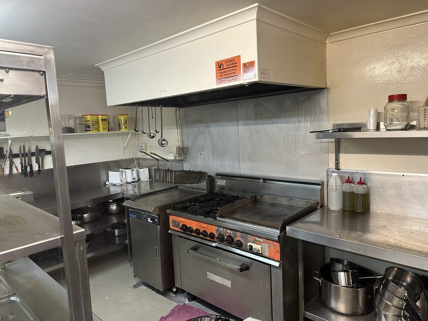 Fully Fitted Restaurant/ Cafe with existing Clientele