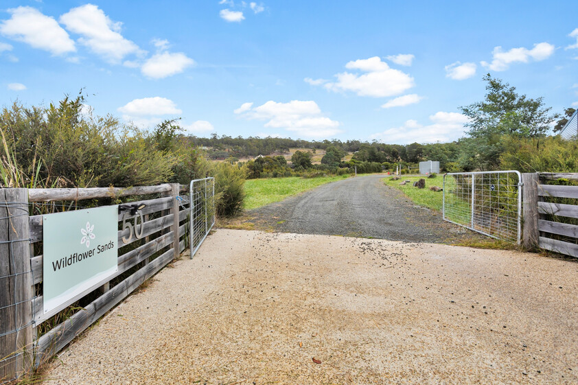 Bicheno Coastal Rural Accommodation Lifestyle