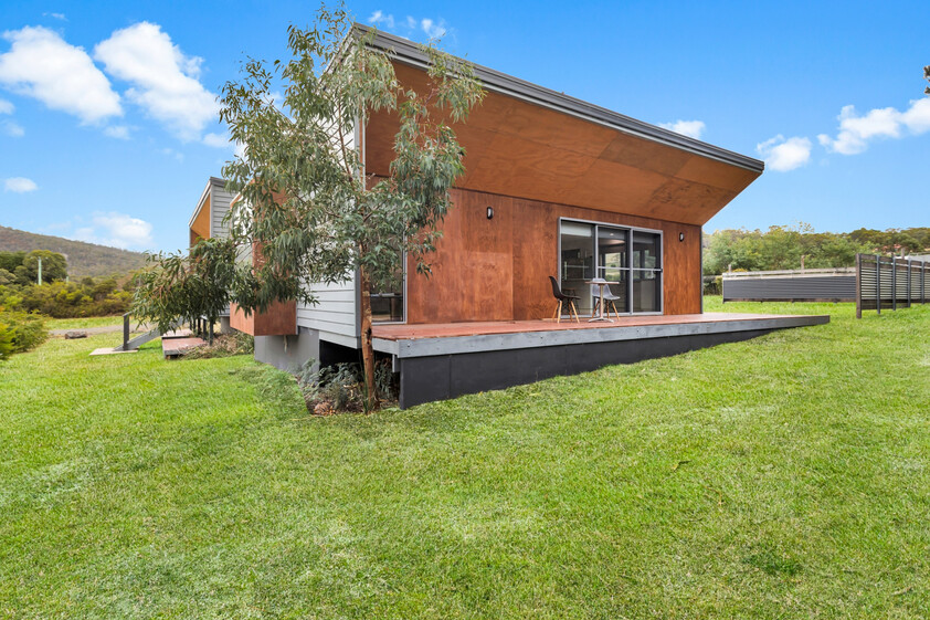 Bicheno Coastal Rural Accommodation Lifestyle