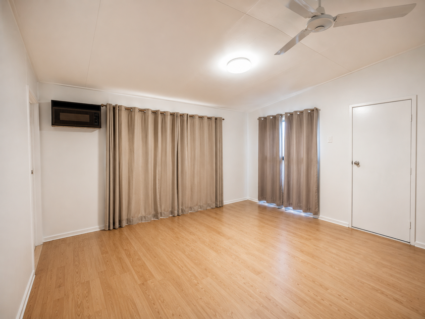 Private Family Retreat on Expansive 3053m² Block with Beautiful Bush Outlook