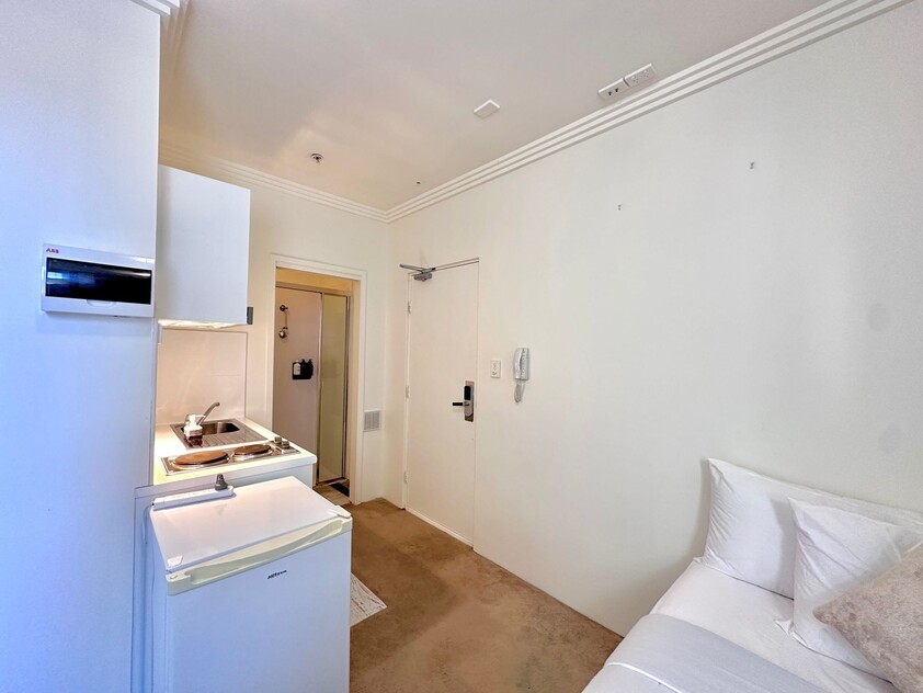 Modern Furnished Studio Units in Potts Point Move In Today!