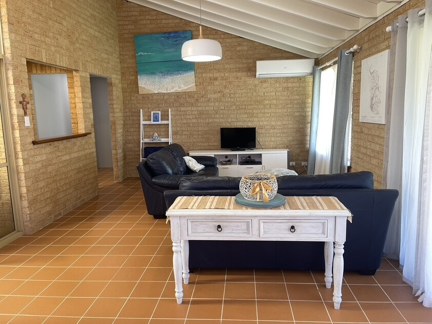 Coastal Lifestyle Meets Homely Comfort