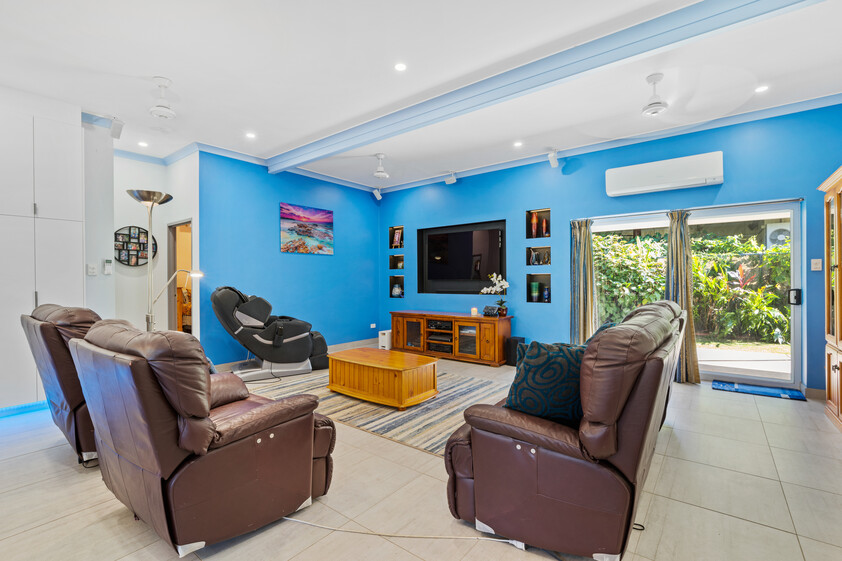 The Ultimate Family All-Rounder: Big Shed, Big Pool, Big Value!