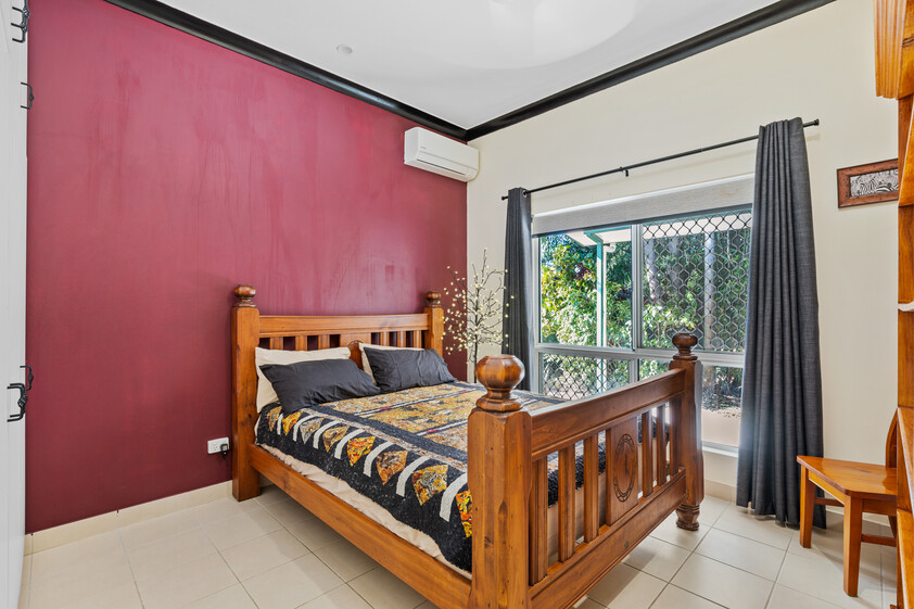 The Ultimate Family All-Rounder: Big Shed, Big Pool, Big Value!