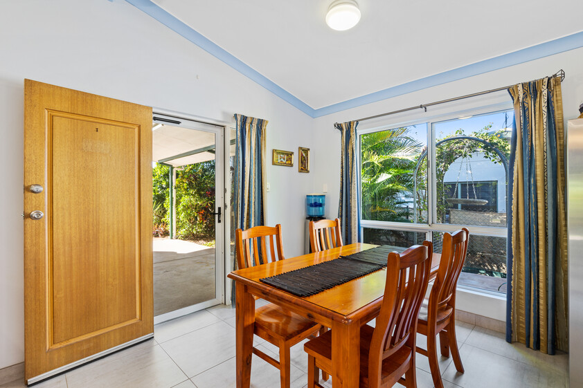 The Ultimate Family All-Rounder: Big Shed, Big Pool, Big Value!