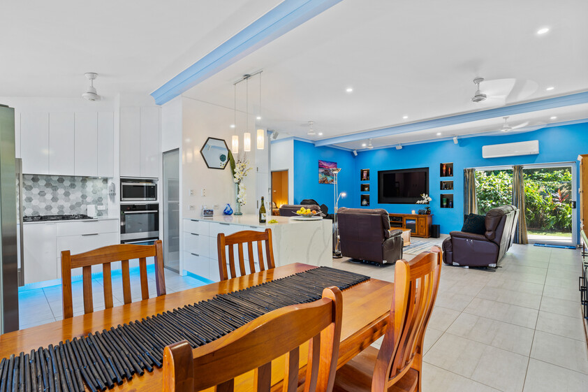 The Ultimate Family All-Rounder: Big Shed, Big Pool, Big Value!