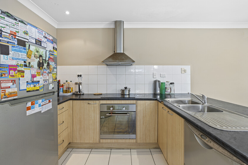 Low-Maintenance Single-Level Living in a Quiet and Convenient Location