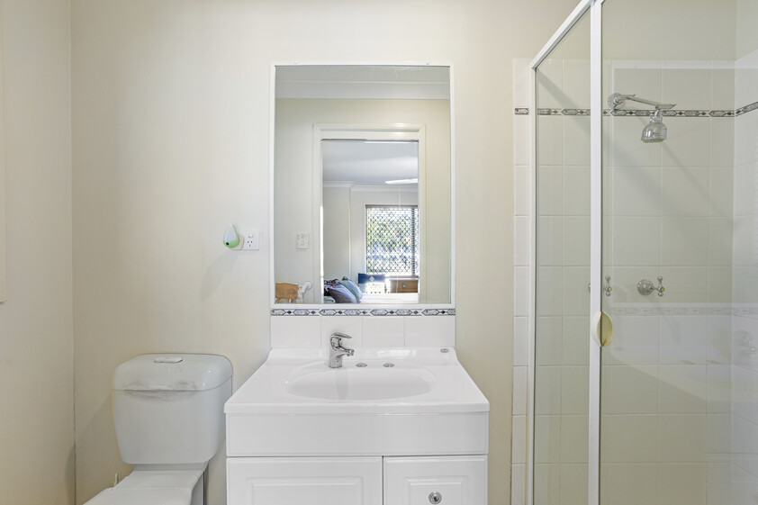 Low-Maintenance Single-Level Living in a Quiet and Convenient Location