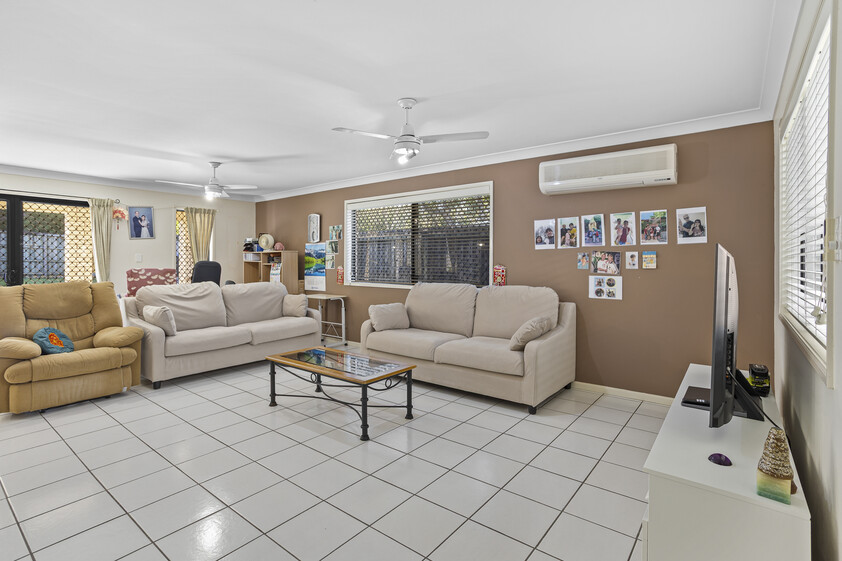 Low-Maintenance Single-Level Living in a Quiet and Convenient Location