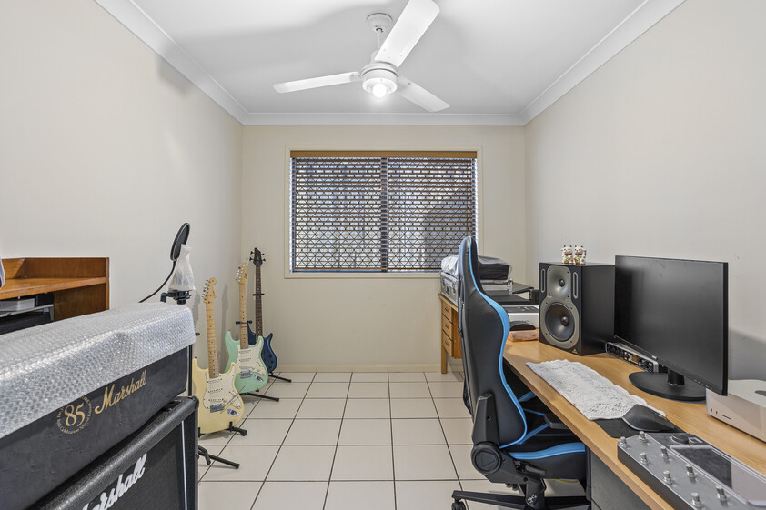 Low-Maintenance Single-Level Living in a Quiet and Convenient Location