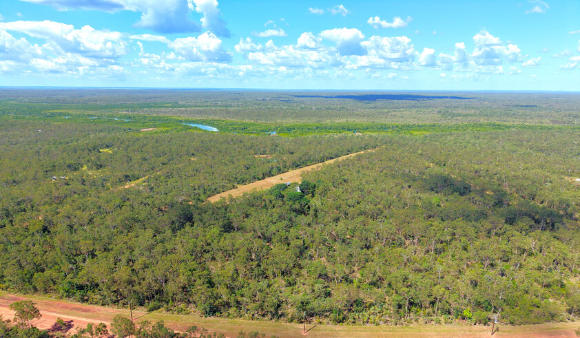 Dundee Beach Fishing Paradise - Private Boat Ramp, Airstrip & ~90 Acres