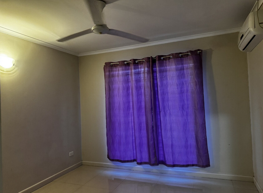 3 bedroom house on 841 square metre block.