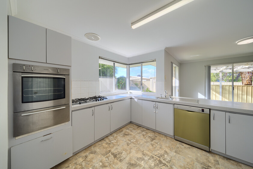 Spacious Family Home 4 x 2