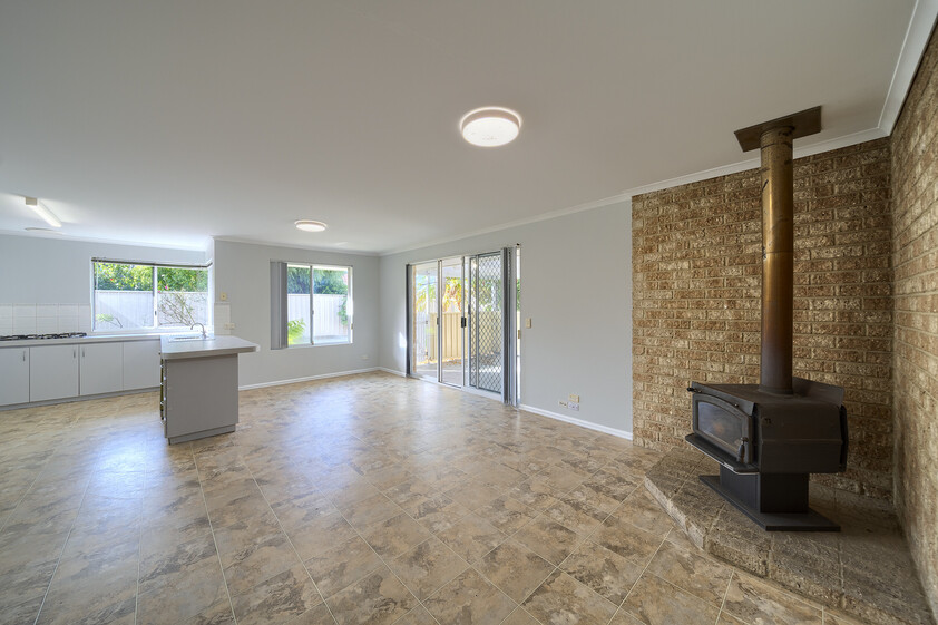 Spacious Family Home 4 x 2