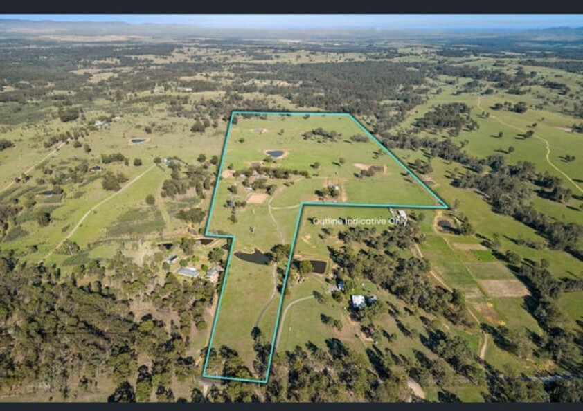 Stunning horse property 8mins from town.