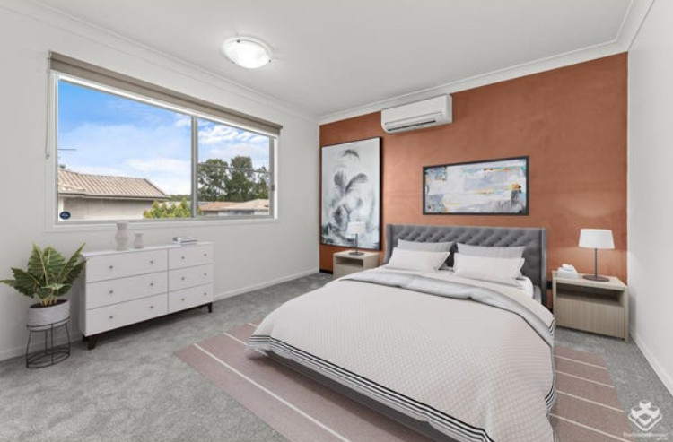 Stylish & spacious townhouse with 4 split air conditioners